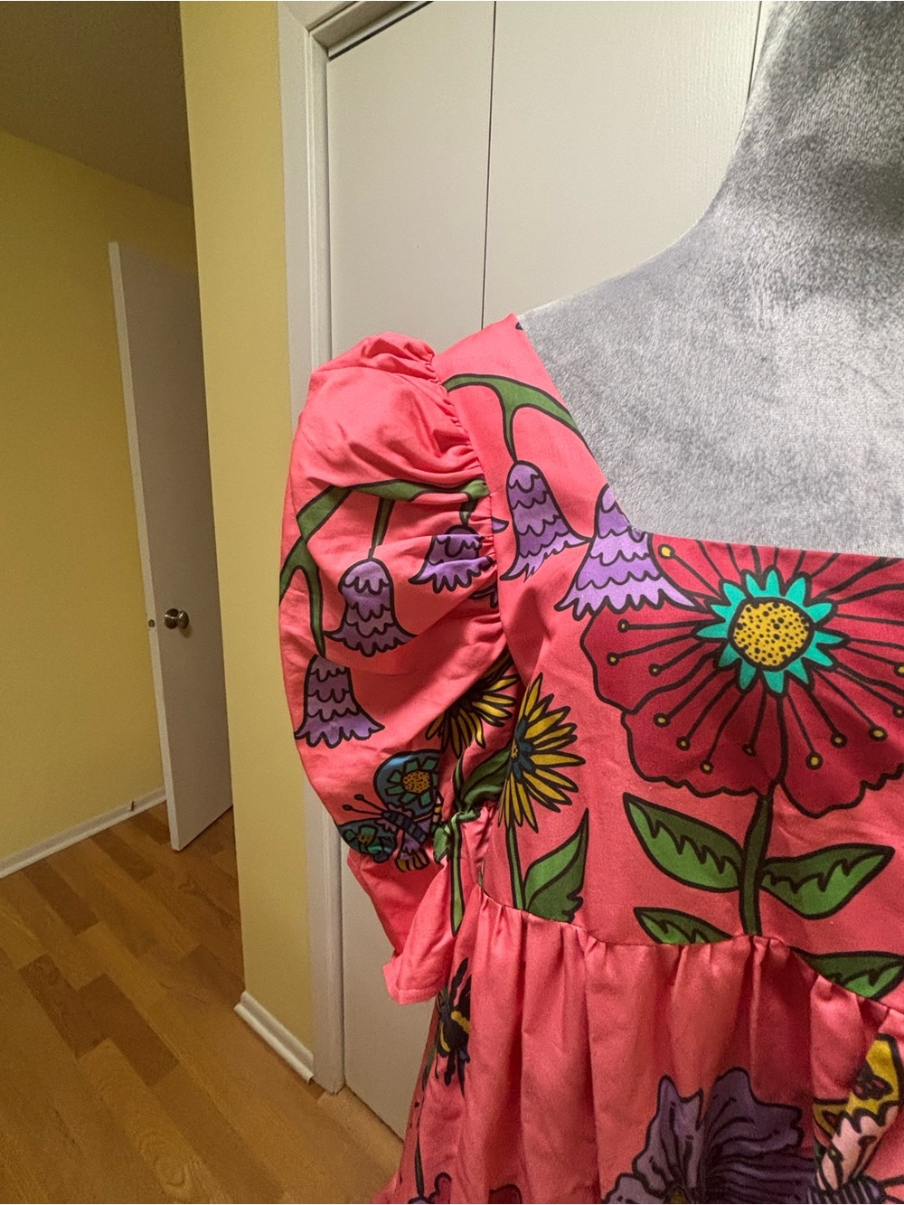 Pink Floral Puff-Sleeve Dress by Mary Benson - Picture 3 of 6